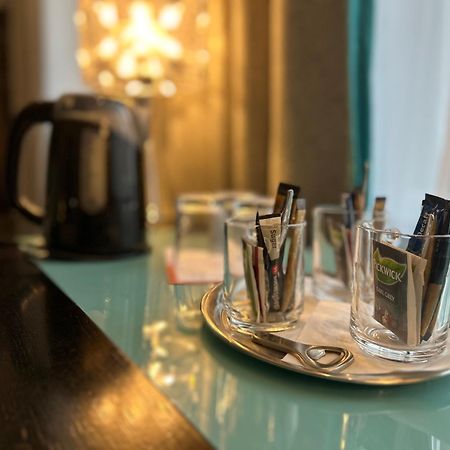 Red & Blue Design Hotel Прага Екстериор снимка